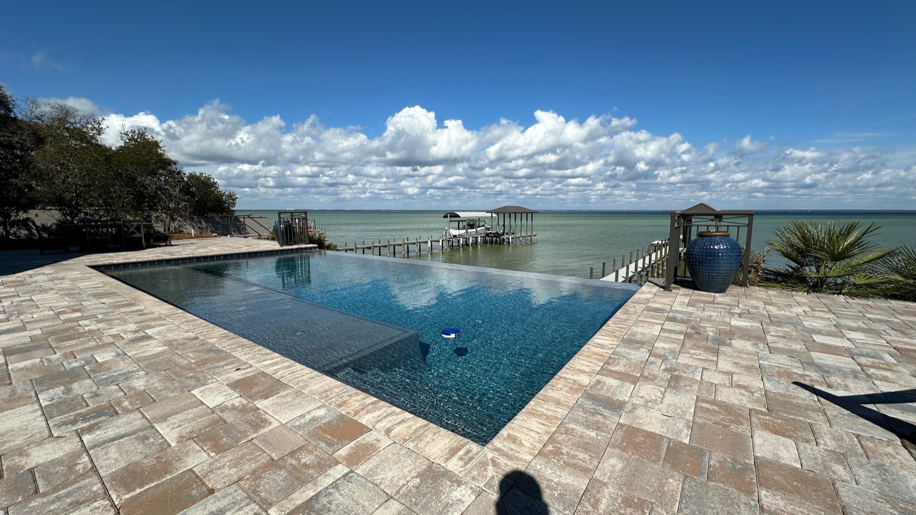 Bayfront infinity pool at a Destin vacation rental maintained by WittCo Pools